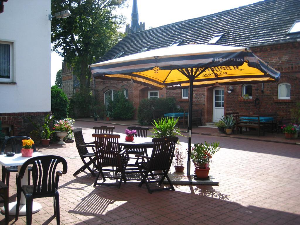 Landgasthof Simke Hotel Rietz Neuendorf Exterior foto